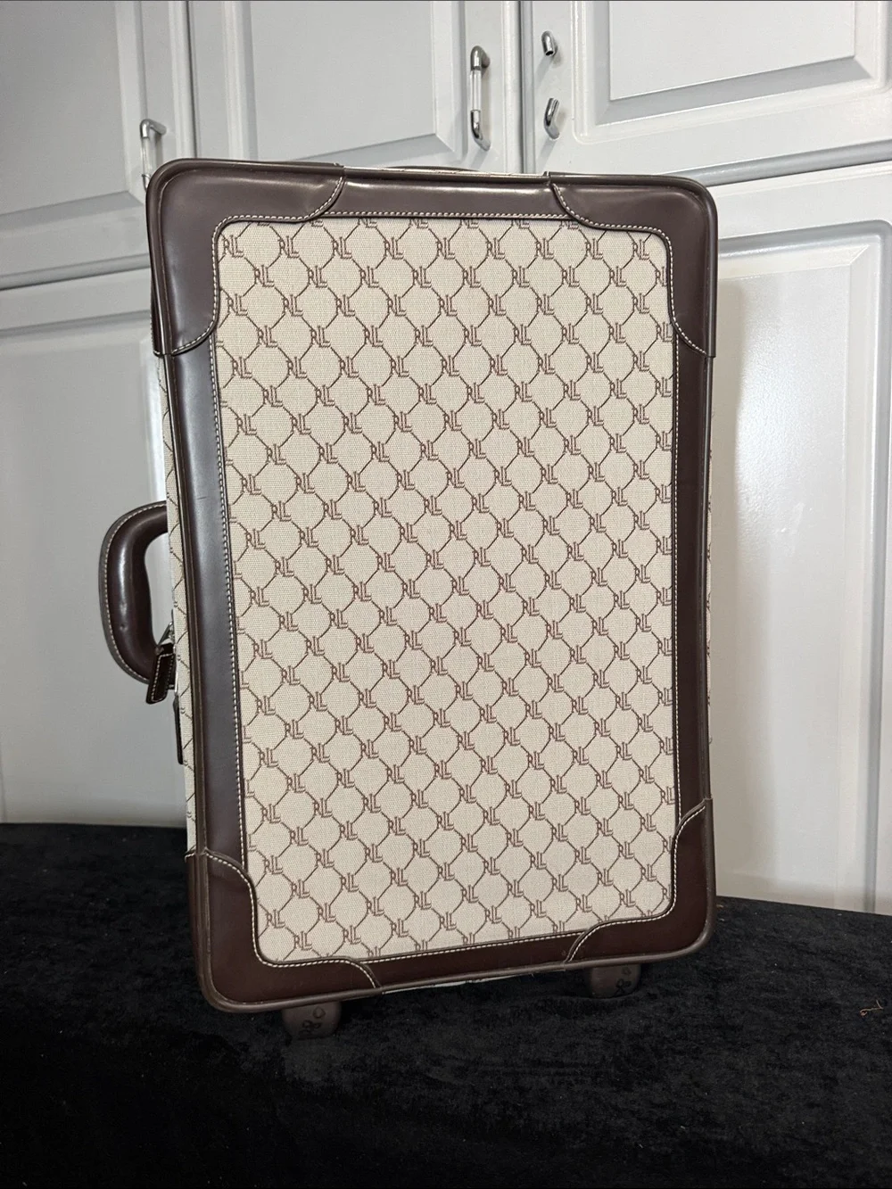 Lauren Ralph Lauren Luxury Brown & Cream Monogram Carry Case